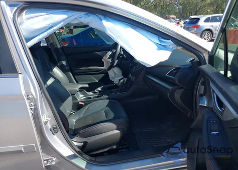 2021 Subaru Crosstrek Limited z USA, uszkodzony, nr VIN JF2GTHMC8M8282552